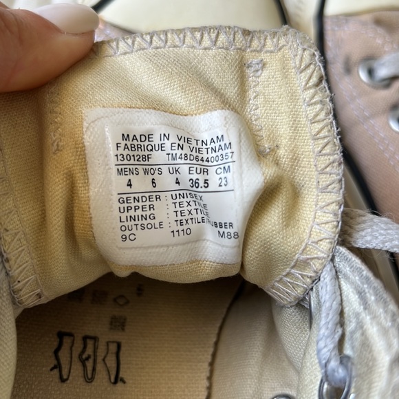 Converse - Picture 4 of 7